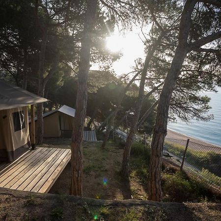Camping Kanguro 산폴데마 외부 사진